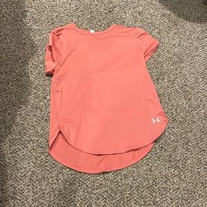 Peach Under Armor workout top (Medium)